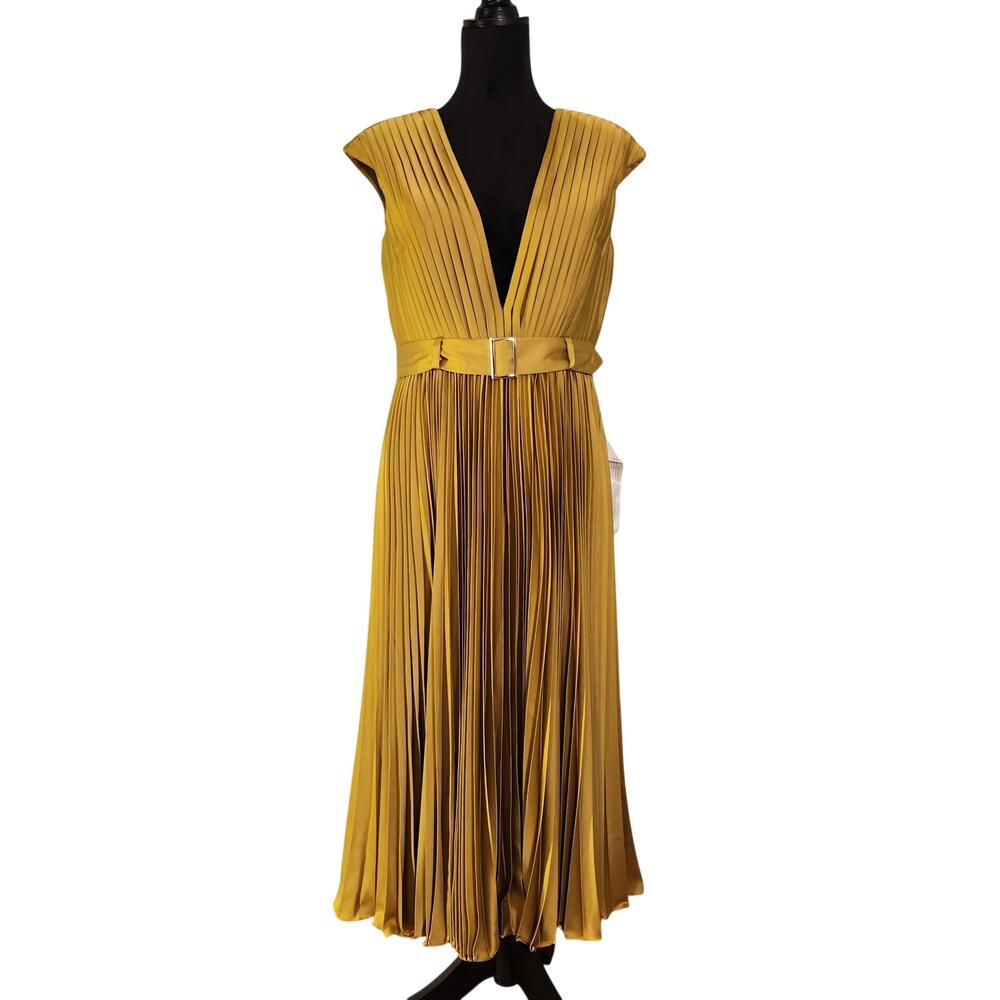 IEENA MAC DUGGAL NWT Pleated Cap Sleeve Chartreuse Dress 26483, Size 10